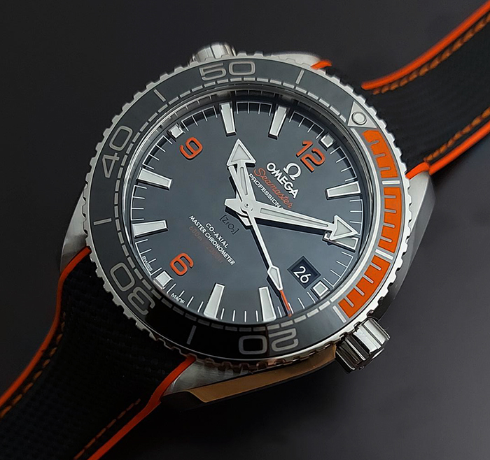 Omega Planet Ocean 600M Co-Axial Master Chronometer Ref. 215.32.44.21.01.001